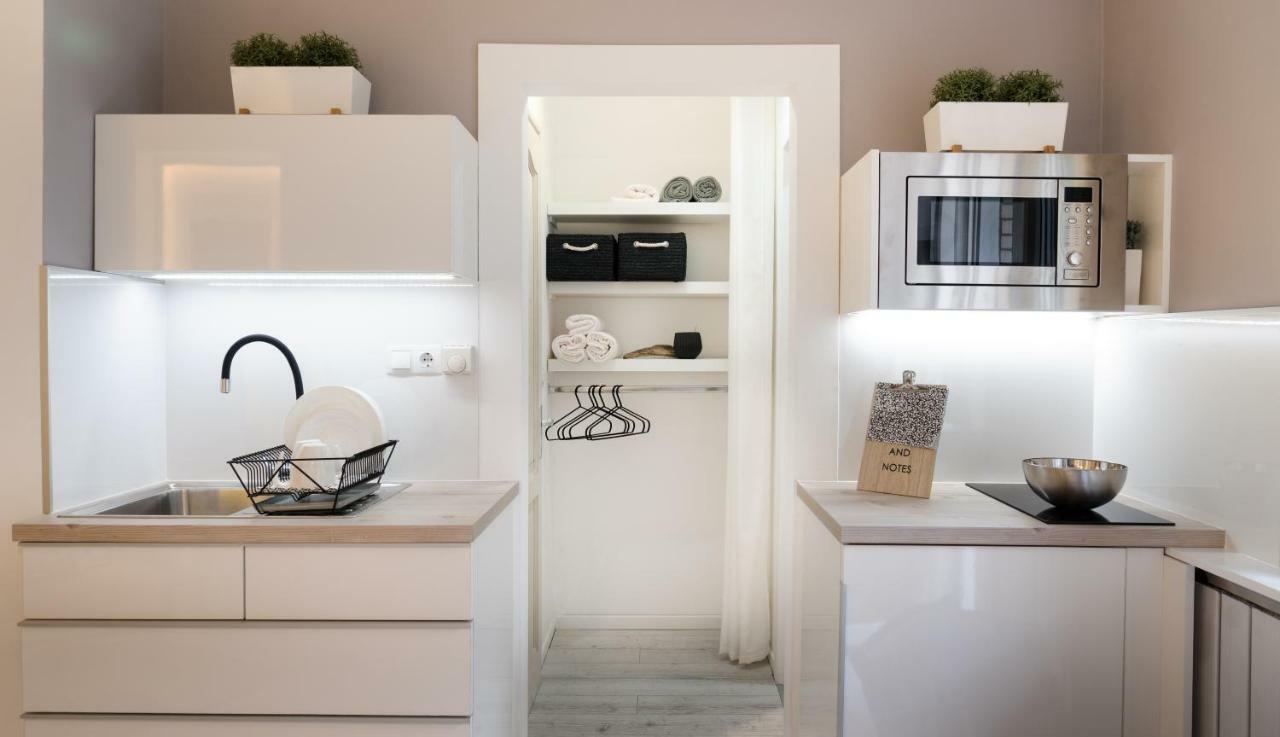 Luxury Studio 24 Győr Buitenkant foto