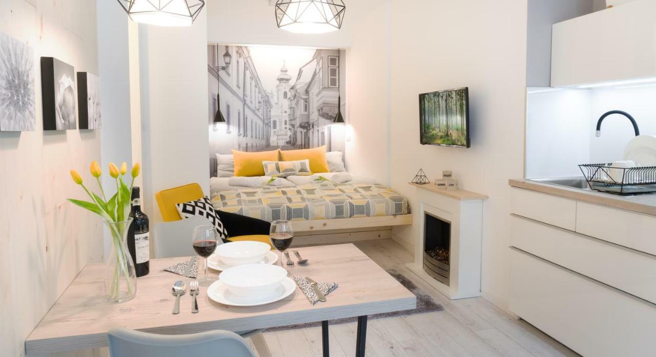 Luxury Studio 24 Győr Buitenkant foto