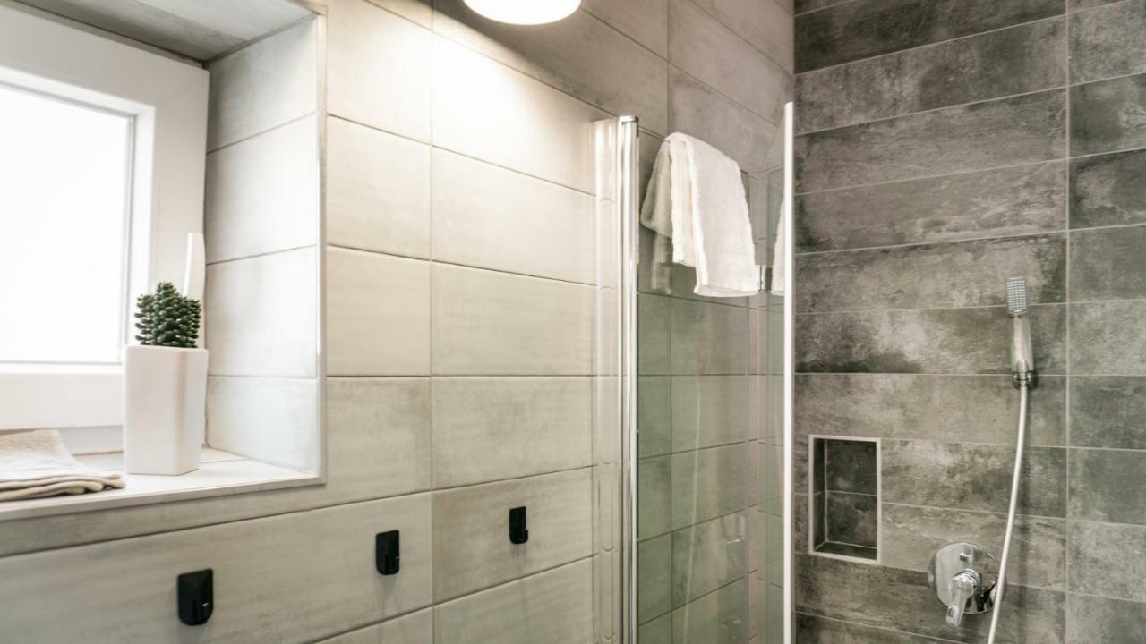 Luxury Studio 24 Győr Buitenkant foto
